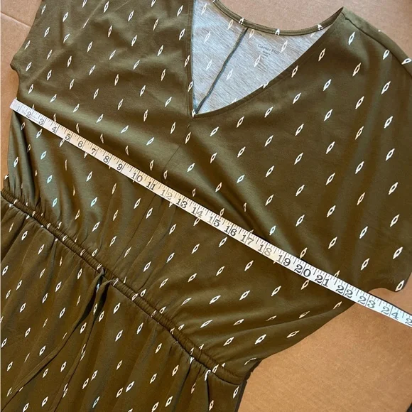 Garnet Hill Easy Cap-Sleeve Knit Maxi Dress, organic, moss-green, size L, NWOT - Picture 8 of 13